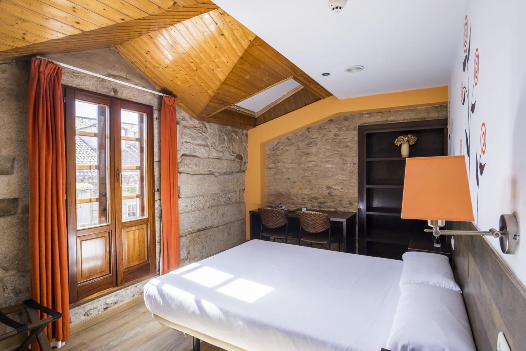 Hotel Alda Algalia ซานติอาโก เด กอมโปสเตลา ภายนอก รูปภาพ
