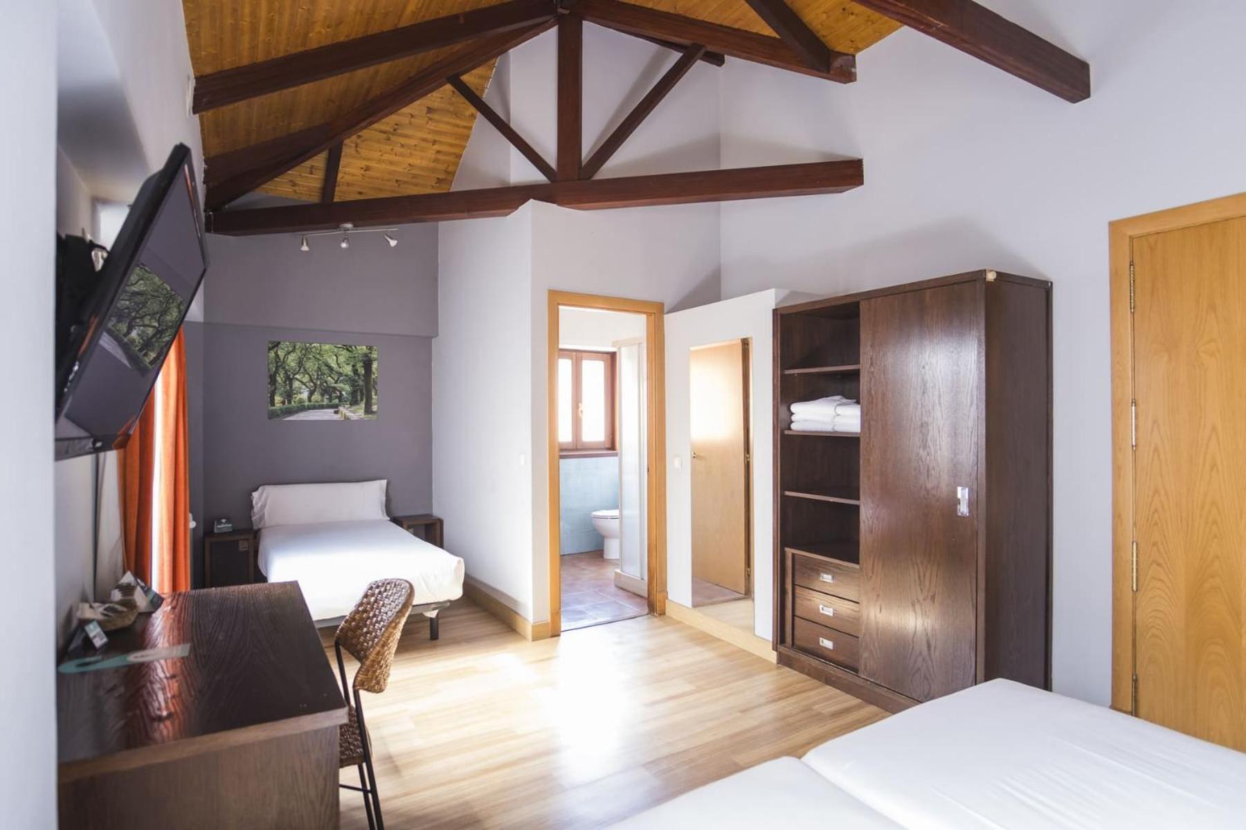 Hotel Alda Algalia ซานติอาโก เด กอมโปสเตลา ภายนอก รูปภาพ