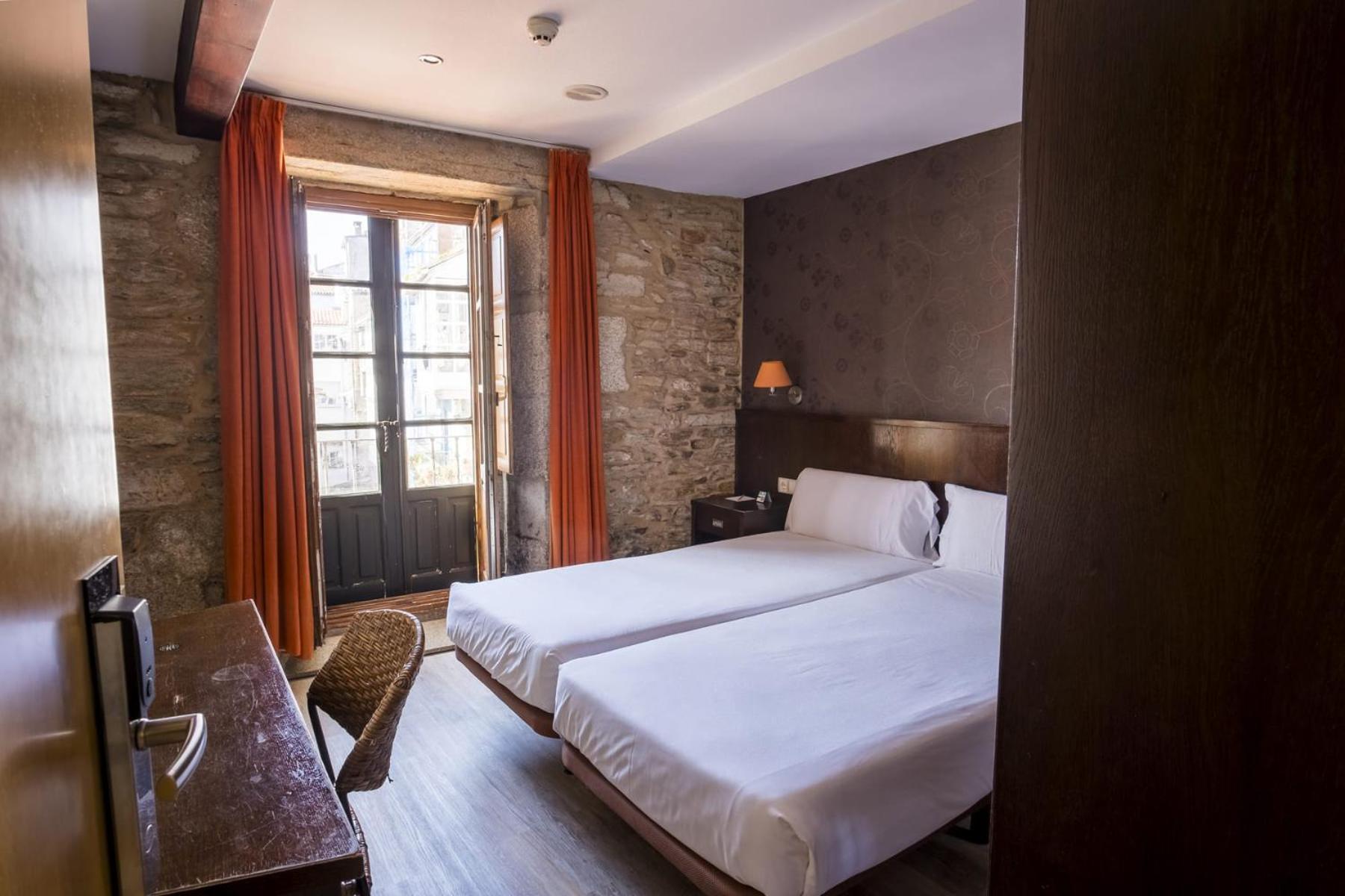 Hotel Alda Algalia ซานติอาโก เด กอมโปสเตลา ภายนอก รูปภาพ