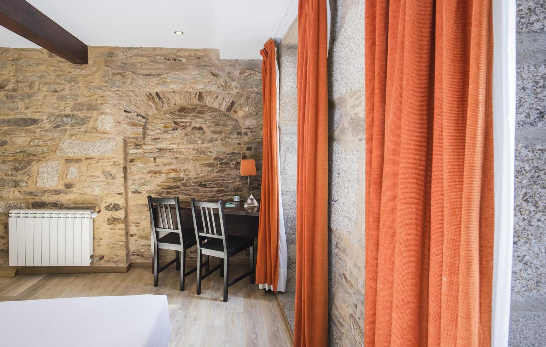 Hotel Alda Algalia ซานติอาโก เด กอมโปสเตลา ภายนอก รูปภาพ